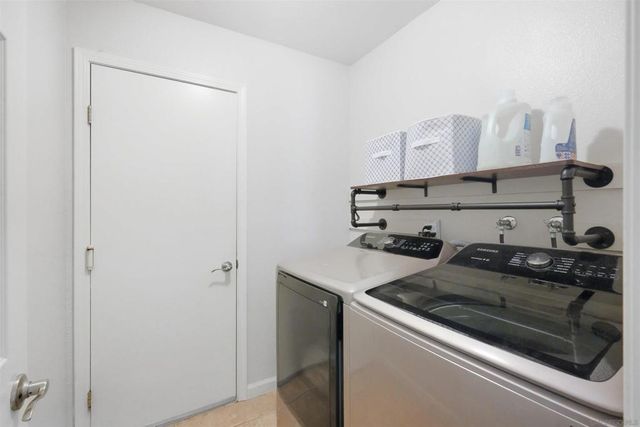 931 SUMMERFIELD PL., Escondido, CA 92027