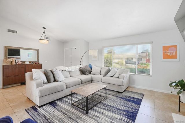 931 SUMMERFIELD PL., Escondido, CA 92027