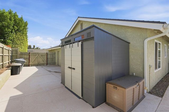 931 SUMMERFIELD PL., Escondido, CA 92027