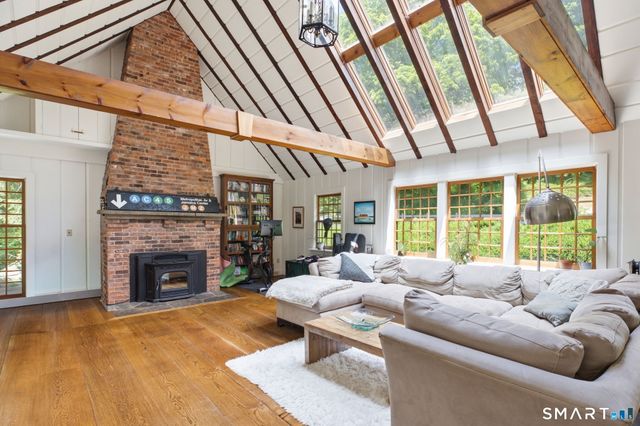 214 Florida Hill Road, Ridgefield, CT 06877