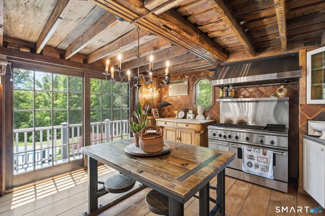 214 Florida Hill Road, Ridgefield, CT 06877