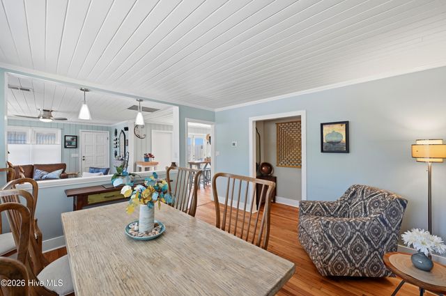 102 S Fodale Avenue, Southport, NC 28461