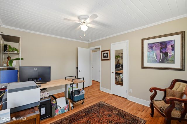102 S Fodale Avenue, Southport, NC 28461