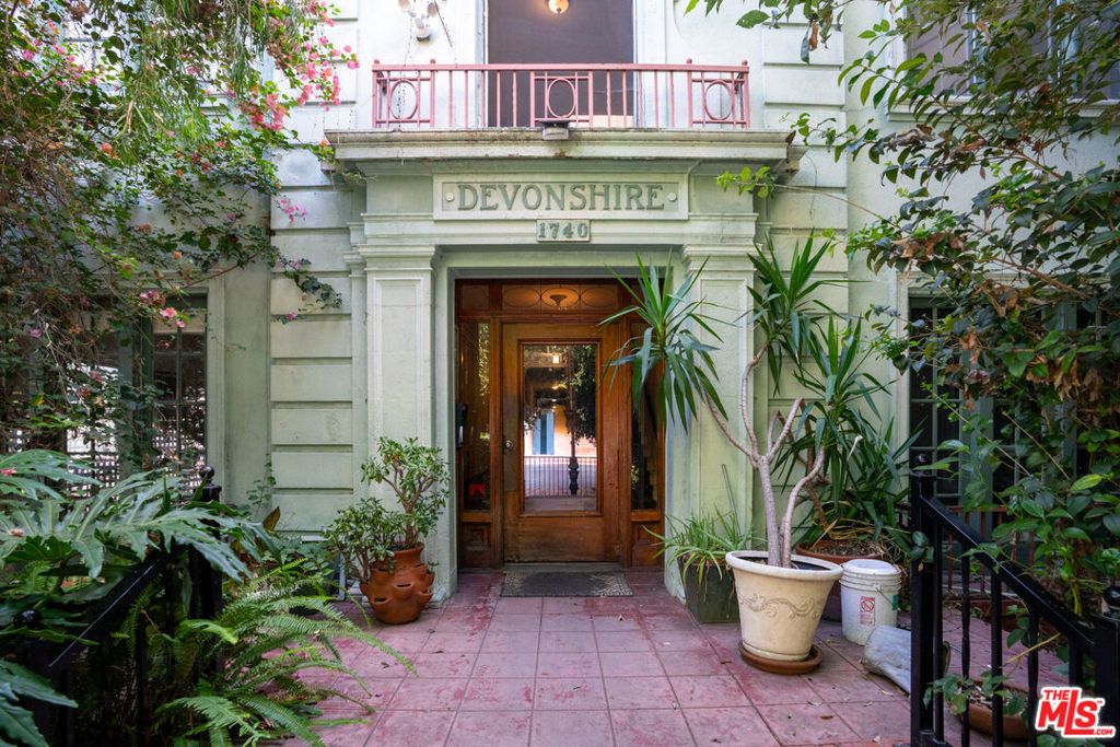 1740 N Gramercy Place, Los Angeles, CA 90028 — photo 4