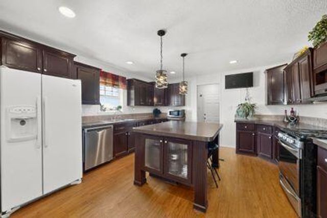 166 High Mesa Road, Los Lunas, NM 87031