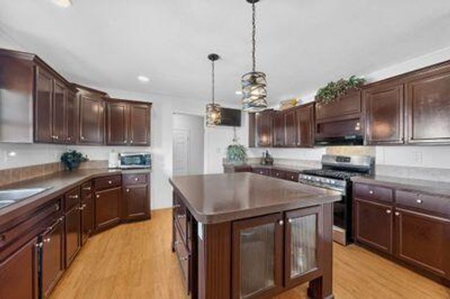 166 High Mesa Road, Los Lunas, NM 87031