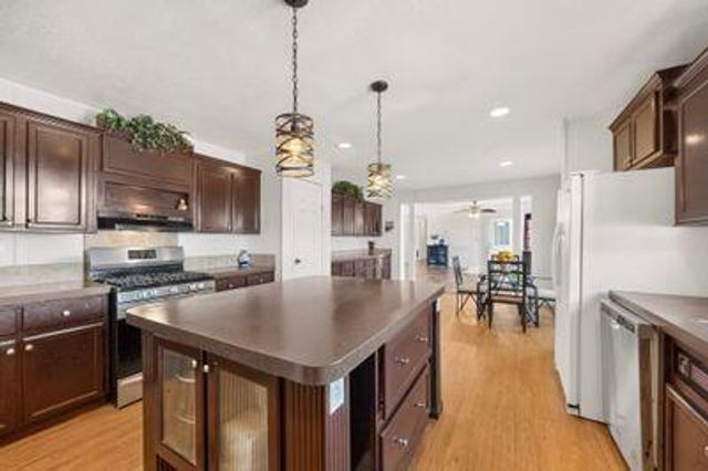 166 High Mesa Road, Los Lunas, NM 87031