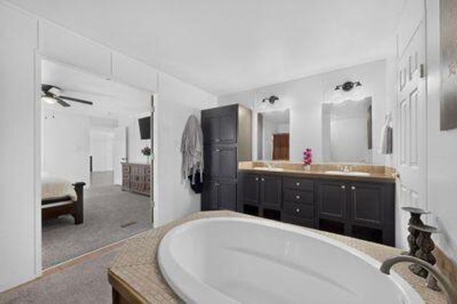 166 High Mesa Road, Los Lunas, NM 87031
