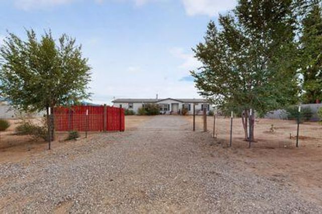 166 High Mesa Road, Los Lunas, NM 87031