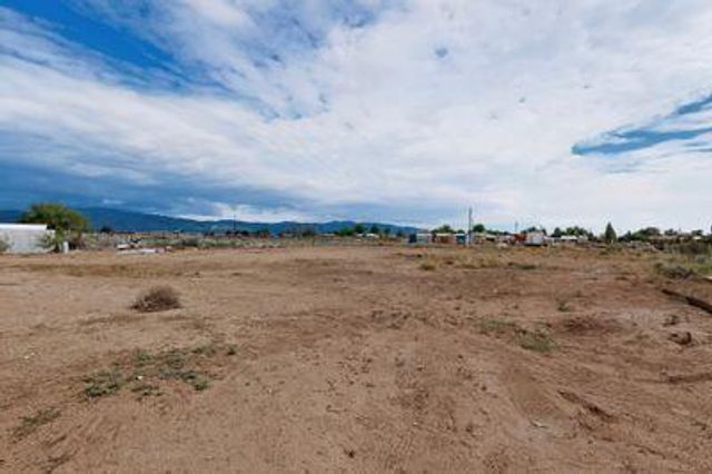 166 High Mesa Road, Los Lunas, NM 87031