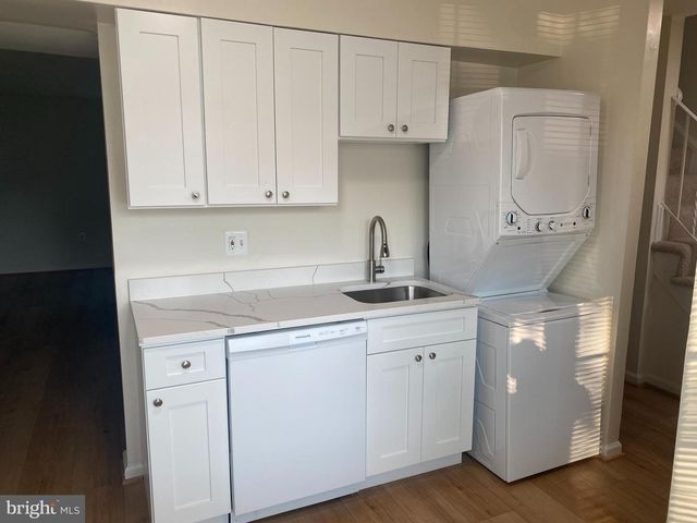 10175 IRONGATE WAY, Manassas, VA 20109