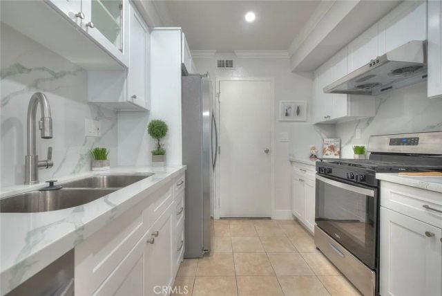 209 S Chandler Avenue B, Monterey Park, CA 91754