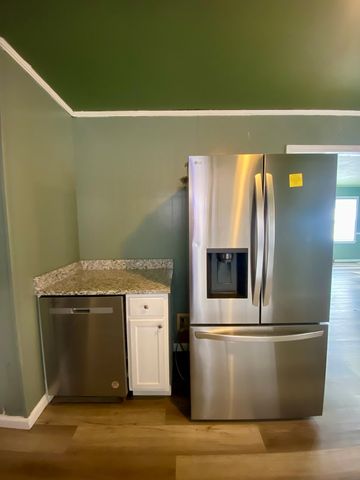 814 E 4th St., Hopkinsville, KY 42240