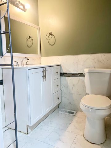 814 E 4th St., Hopkinsville, KY 42240