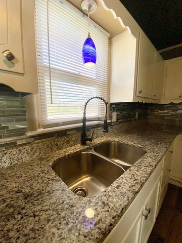 814 E 4th St., Hopkinsville, KY 42240