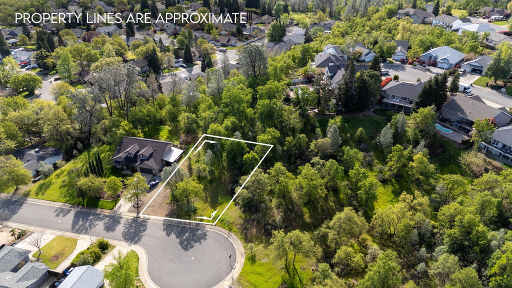 5721 Beaumont Drive, Redding, CA 96003