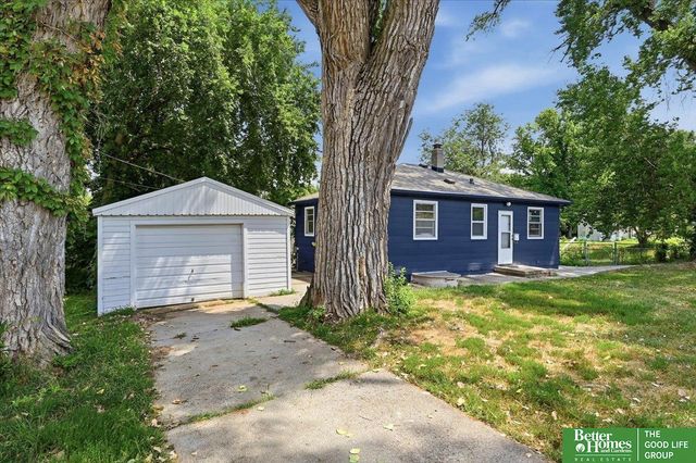 4034 Browne Street, Omaha, NE 68111