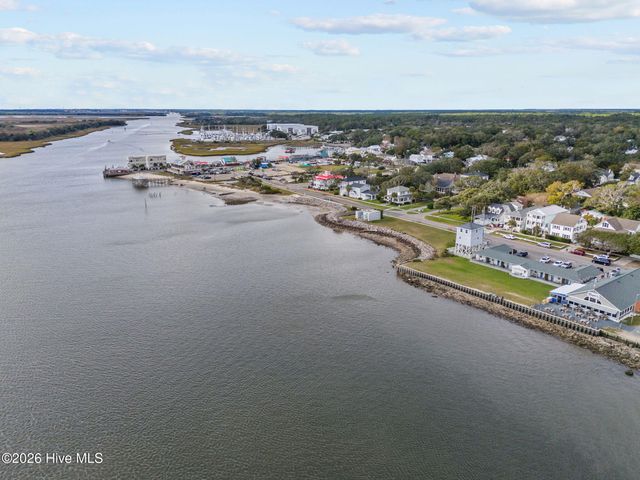5057 Wyncie Wynd, Southport, NC 28461
