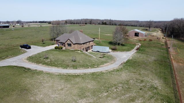 12059 State Highway 38, Marshfield, MO 65706
