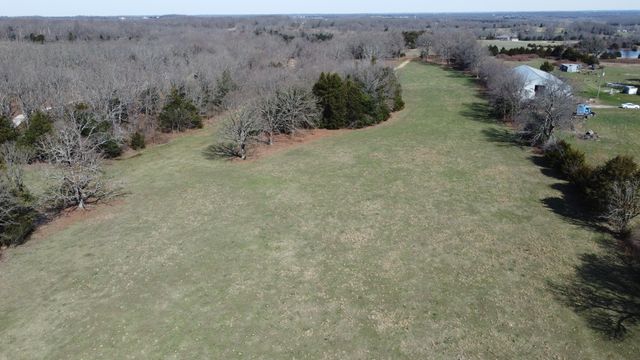 12059 State Highway 38, Marshfield, MO 65706