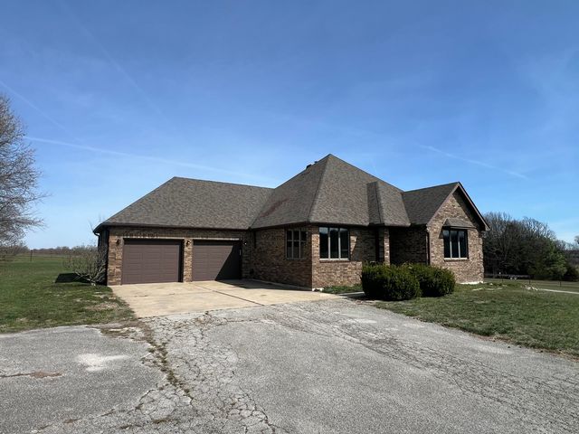 12059 State Highway 38, Marshfield, MO 65706