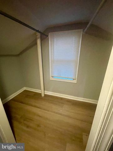 1517 ROLLINS AVE, Capitol Heights, MD 20743