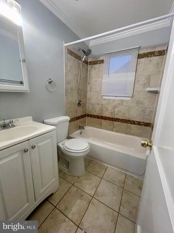 1517 ROLLINS AVE, Capitol Heights, MD 20743