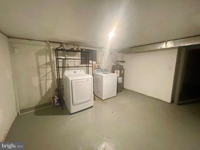 1517 ROLLINS AVE, Capitol Heights, MD 20743