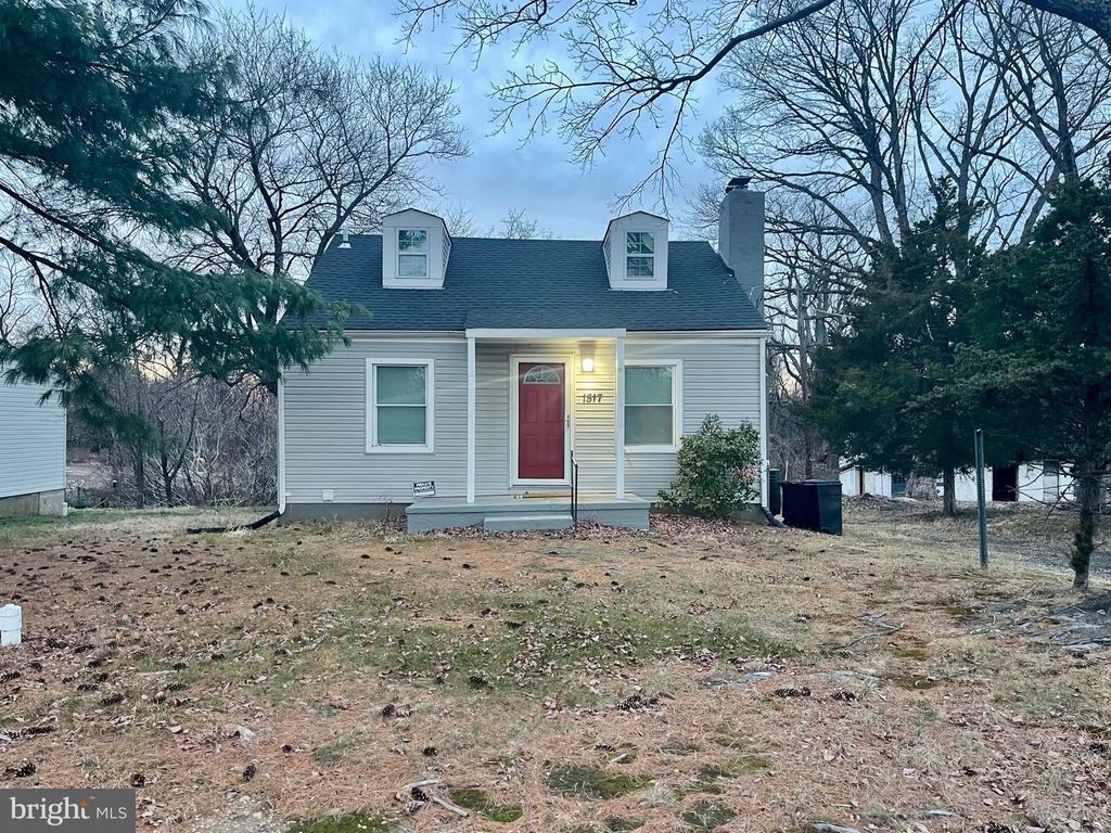 1517 ROLLINS AVE, Capitol Heights, MD 20743