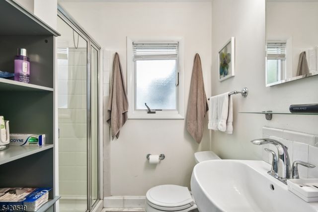 2 Aster Ter, Mendham Boro, NJ 07945