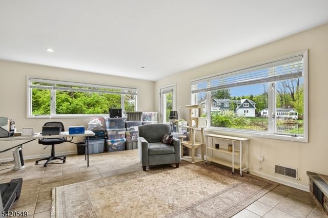 2 Aster Ter, Mendham Boro, NJ 07945