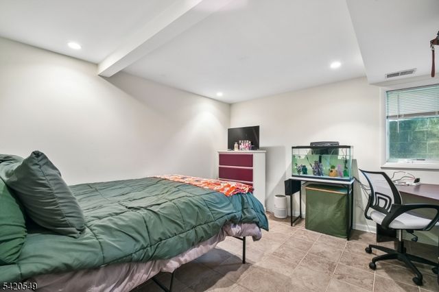 2 Aster Ter, Mendham Boro, NJ 07945