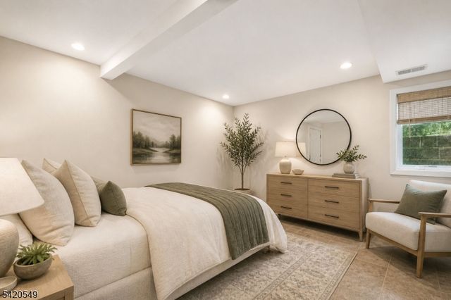 2 Aster Ter, Mendham Boro, NJ 07945