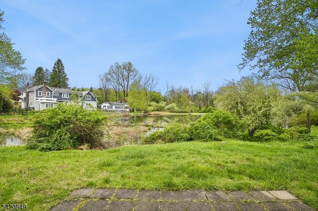 2 Aster Ter, Mendham Boro, NJ 07945