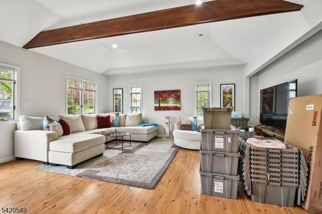 2 Aster Ter, Mendham Boro, NJ 07945