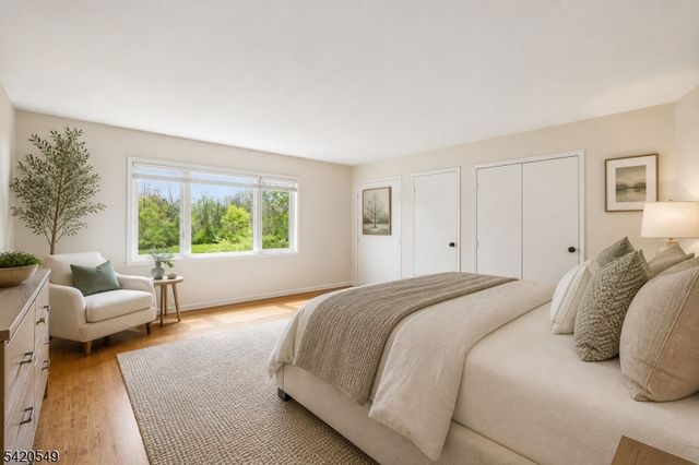 2 Aster Ter, Mendham Boro, NJ 07945