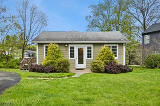 2 Aster Ter, Mendham Boro, NJ 07945