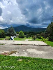 3584 Deer Field Circle, Sevierville, TN 37862
