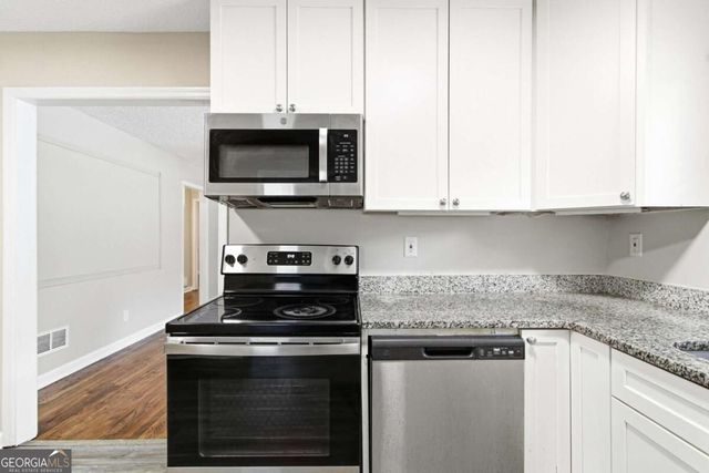 8510 Dawn Avenue, Douglasville, GA 30134