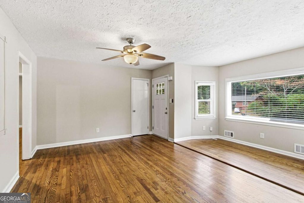 8510 Dawn Avenue, Douglasville, GA 30134 — photo 4