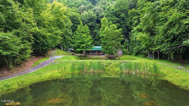 4951 England Valley Road, Duffield, VA 24244