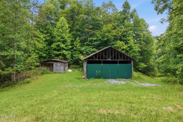 4951 England Valley Road, Duffield, VA 24244
