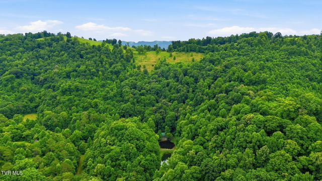 4951 England Valley Road, Duffield, VA 24244
