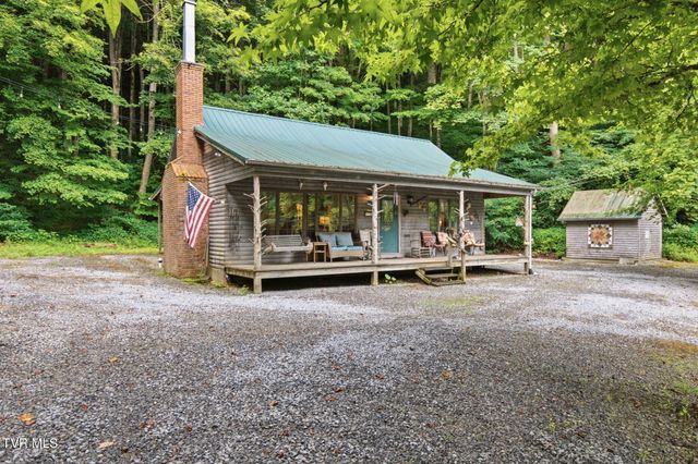 4951 England Valley Road, Duffield, VA 24244