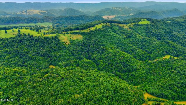 4951 England Valley Road, Duffield, VA 24244