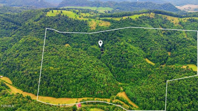 4951 England Valley Road, Duffield, VA 24244