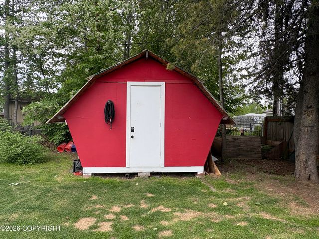 1300 Wintergreen Street, Anchorage, AK 99508