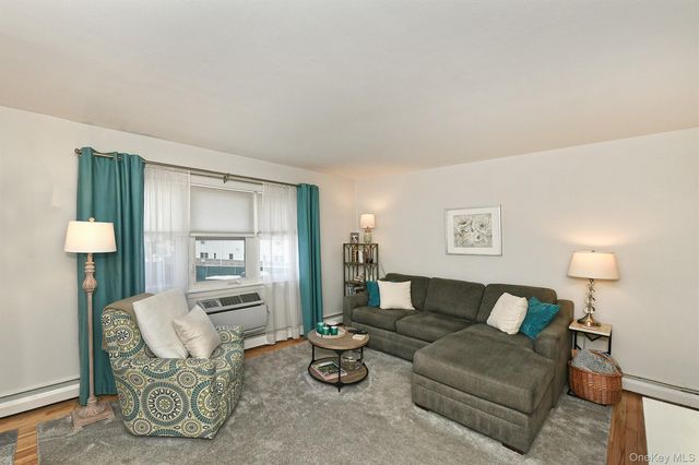 490 Main Street C-4, Farmingdale, NY 11735