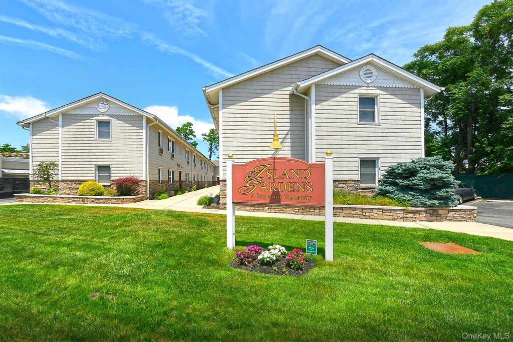 490 Main Street C-4, Farmingdale, NY 11735