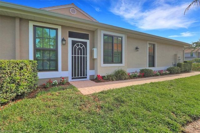 7685 Meadow Lakes DR # 1301, Naples, FL 34104